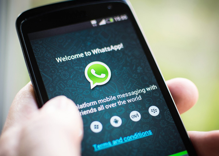 Empresas demitem 4 mil por não responder mensagem no WhatsApp