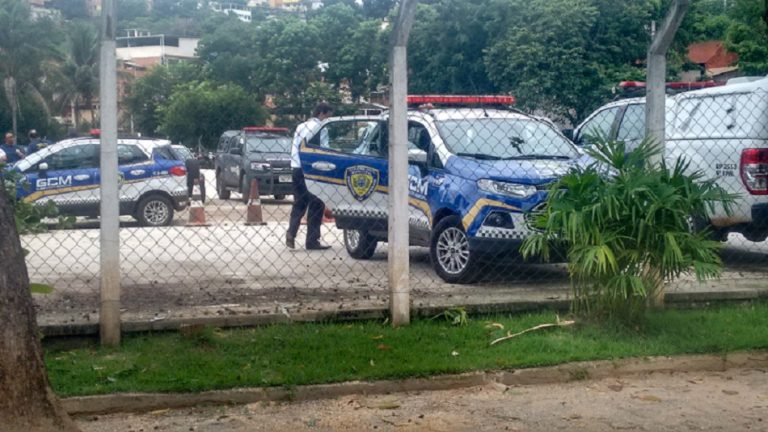 Guardas municipais presos por cobrarem R$ 150 para devolver celular roubado