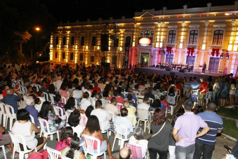 Natal Iluminado será neste sábado