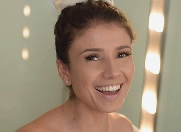 ‘Como é bom o empoderamento feminino’, diz Paula Fernandes ao postar foto nua