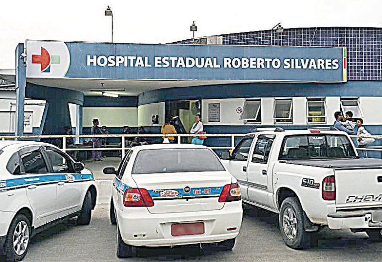 Filho joga a mãe da varanda de prédio