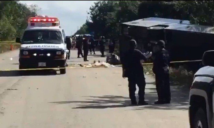 Acidente de ônibus de turismo deixa ao menos 12 mortos na Riviera Maya
