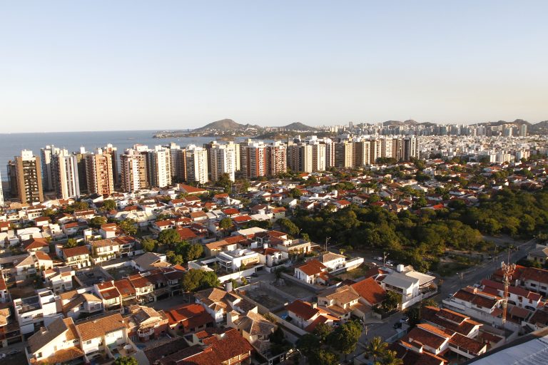Revolta em bairros com rota de helicópteros