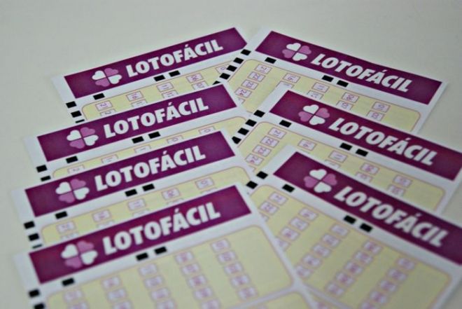 Quatro apostadores levam R$ 520 mil cada na Lotofácil