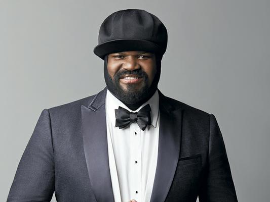 Gregory Porter revive o repertório de Nat “King” Cole em novo disco