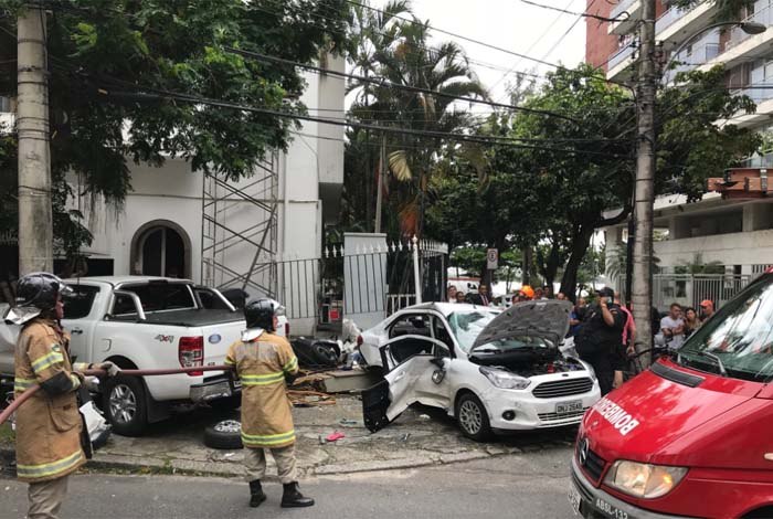 Acidente mata dois turistas argentinos e deixa quatro feridos no Rio