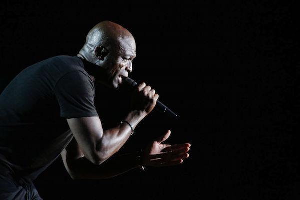 Seal é acusado de agressão sexual