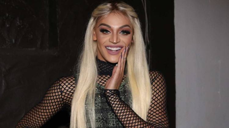 Pabllo Vittar desmente boato de que teria engravidado bailarina do Faustão