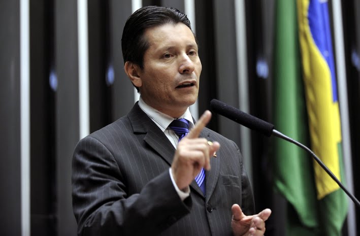 Secretário de segurança e deputado federal são intimados por defesa de capitão Assumção em processo da greve da PM