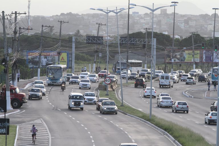 Faixa exclusiva para ônibus em mais cinco avenidas