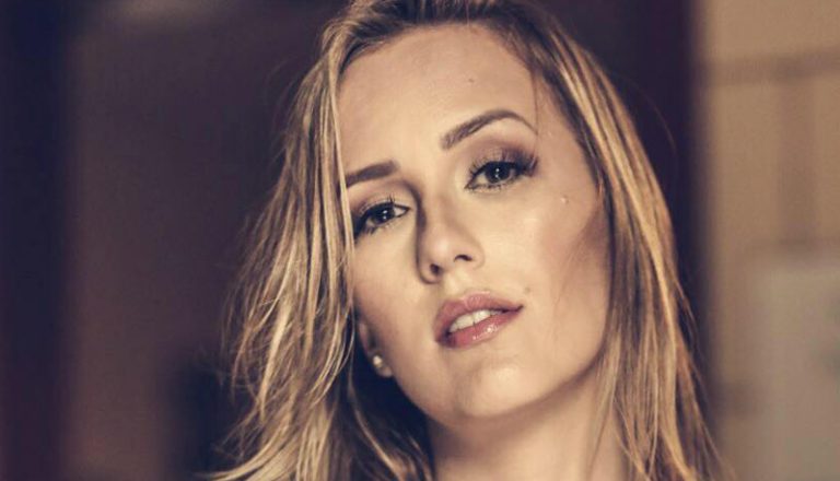 Rádio Tribuna FM: Jéssica Mallmann comanda o programa One Nice Experience