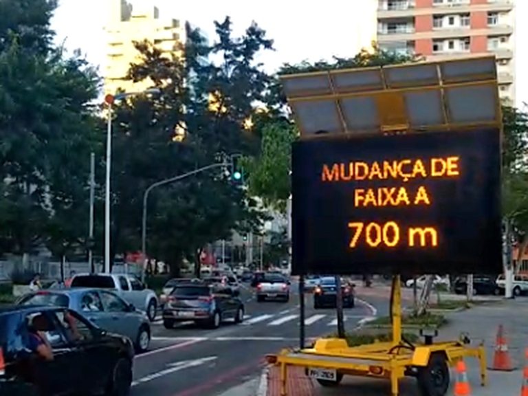 Faixa exclusiva para ônibus faz prefeitura realizar intervenções no trânsito