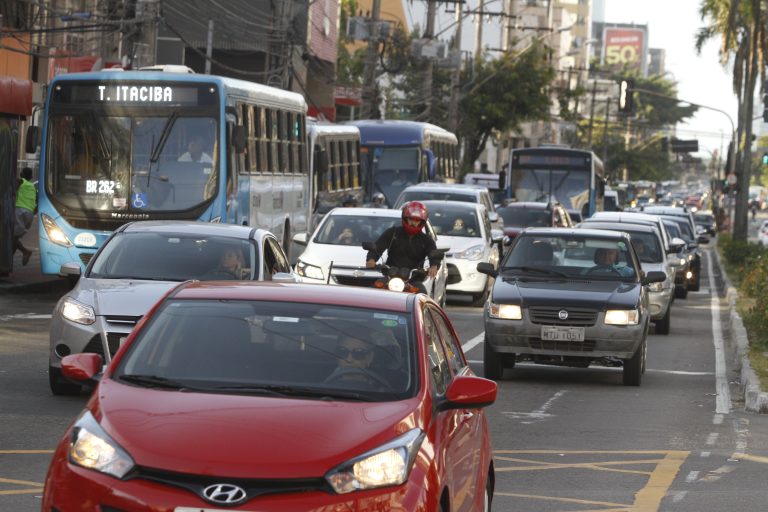 Fernando Ferrari e Reta da Penha vão ter faixa de ônibus