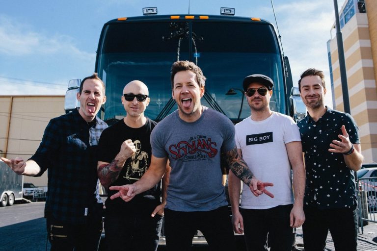 Simple Plan anuncia 5 shows no Brasil