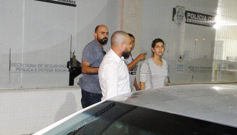 Pastor faz exames para comprovar queimaduras