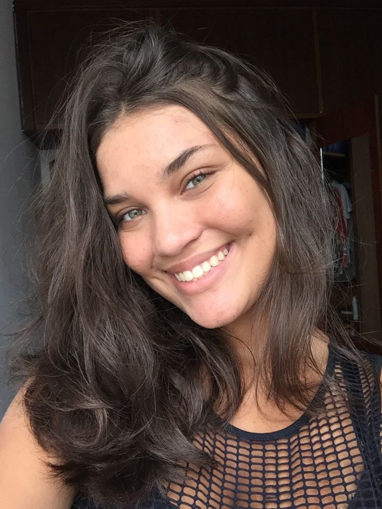 Aluna de escola pública escolhida para ir aos EUA