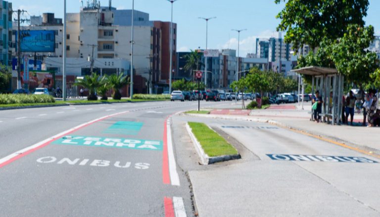 Faixa exclusiva para ônibus será retomada no próximo dia 10 em Vitória