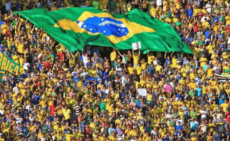 Que não falte bom futebol! Jogos da Copa terão megaeventos com shows e blocos em três capitais