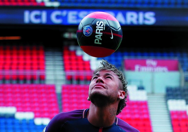 Neymar deve começar no banco em amistoso contra a Croácia