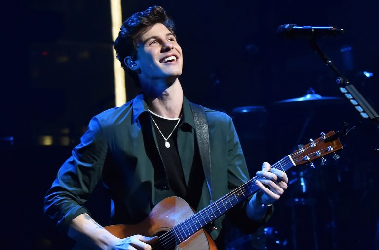 Shawn Mendes lança terceiro álbum, intitulado ‘Shawn Mendes: The album’