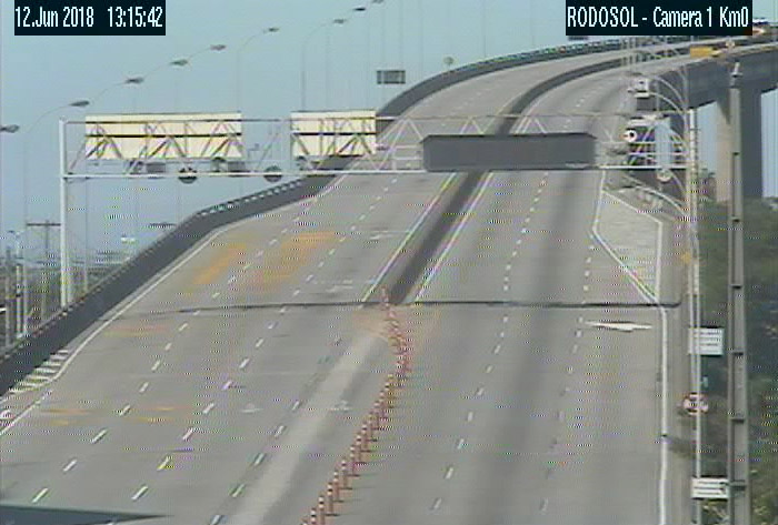 Interdição das pistas na Terceira Ponte gera caos no trânsito em Vitória