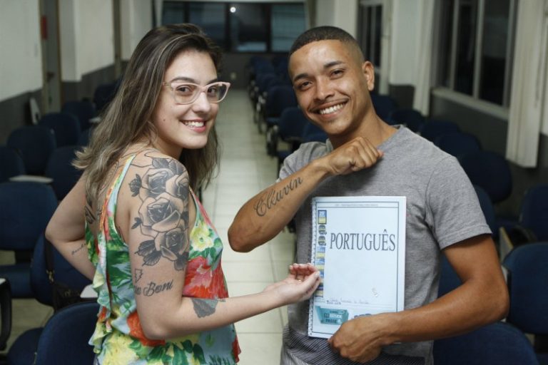 Tatuados liberados para entrar na PM e no Corpo de Bombeiros