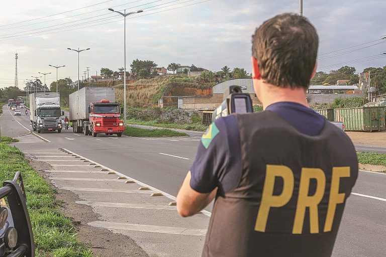 Edital da Polícia Rodoviária Federal sai no mês que vem