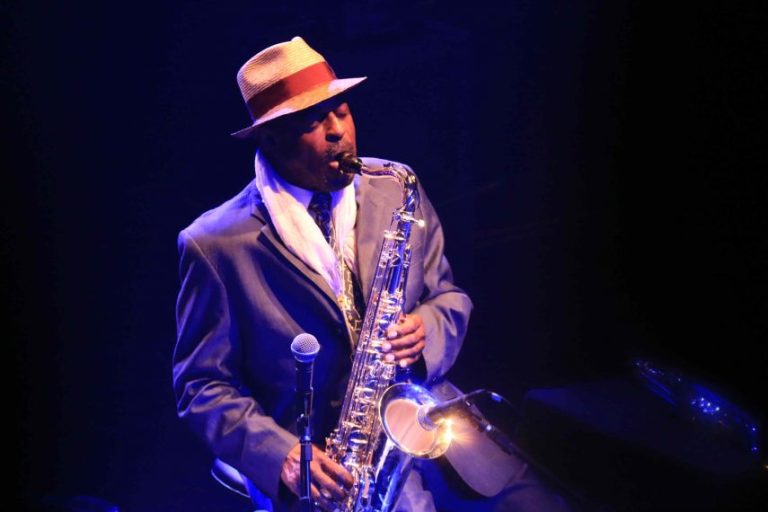 Ah… se os anjos tocassem, eles bem que poderiam soar como a música de Archie Shepp