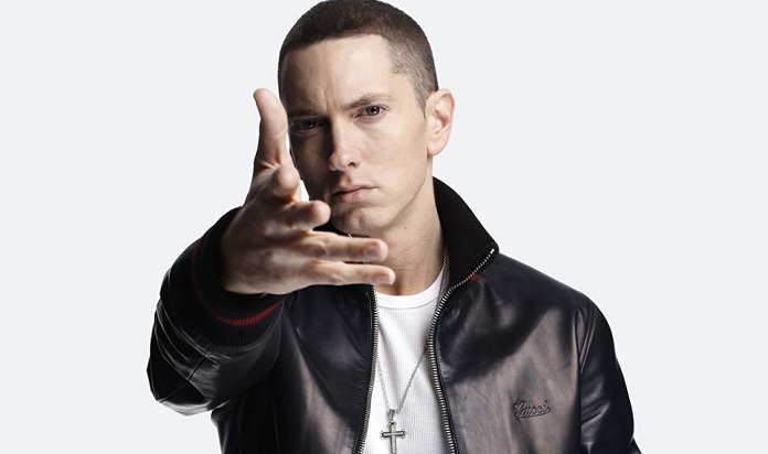 Eminem lança novo álbum de surpresa; escute ‘Kamikaze’