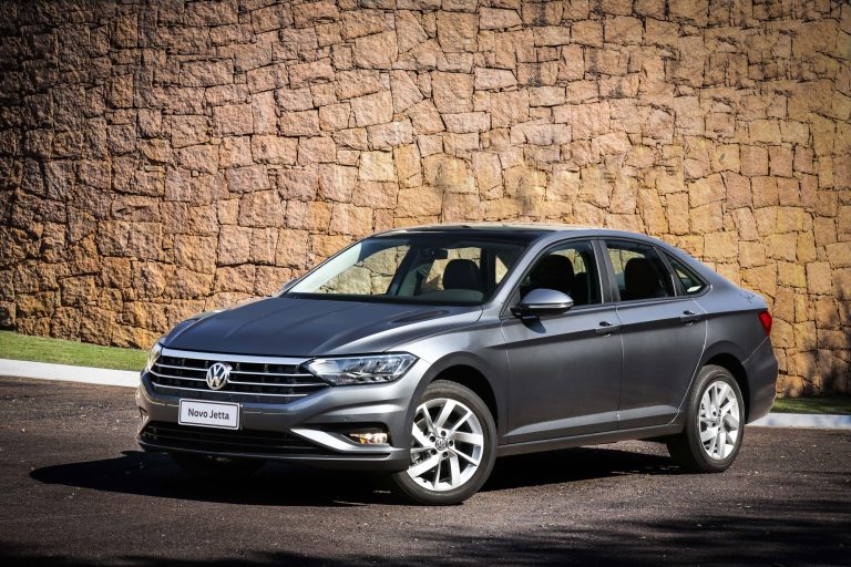 Jetta renovado chega em outubro