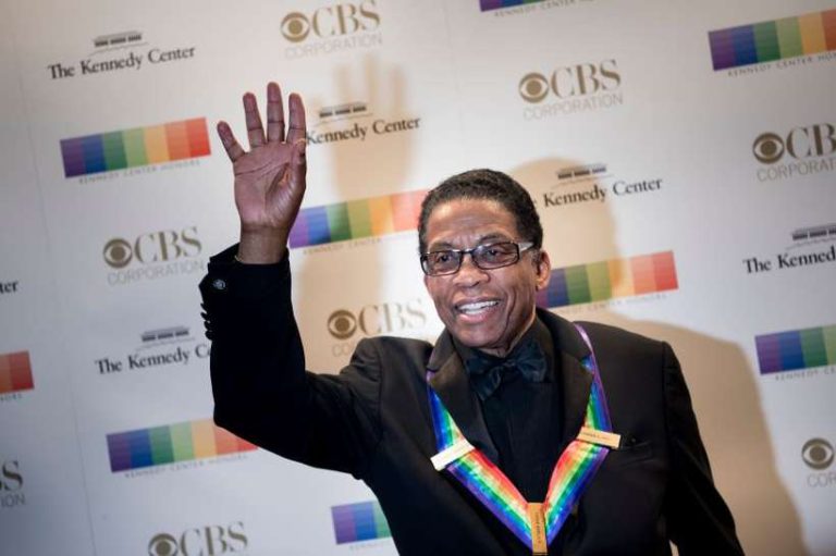 Ícone do funk, do rock e da música pop, Herbie Hancock anuncia dois shows no Brasil