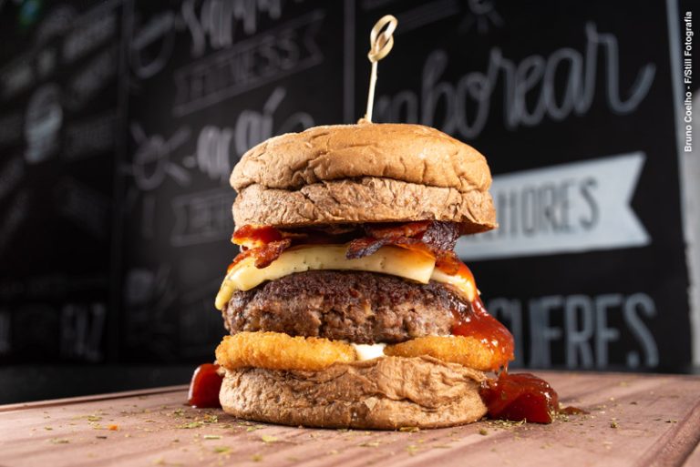 Último dia do Festival “Burger Cult” na Grande Vitória