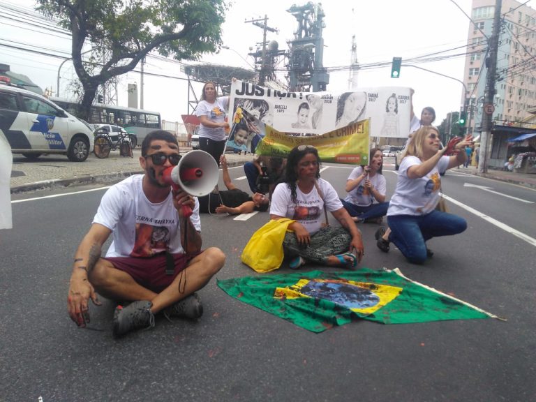 Familiares de Kauã protestam em Vitória