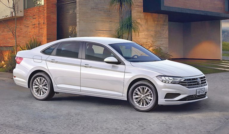Jetta ganha nova versão de entrada