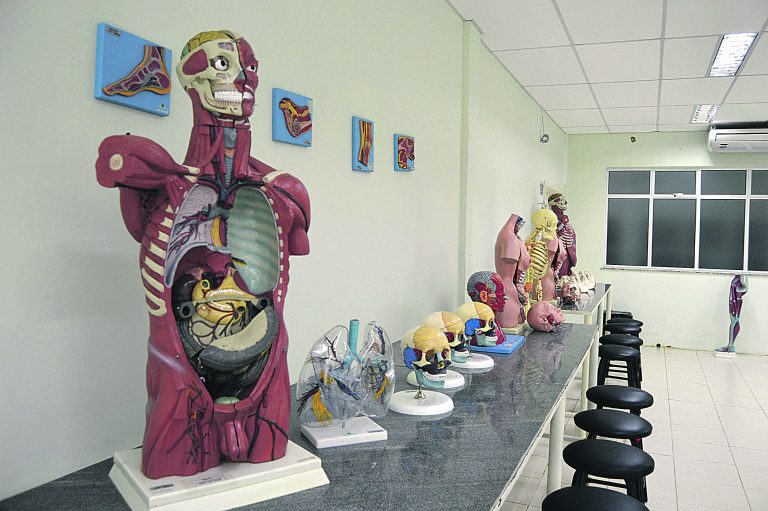 Justiça federal libera curso de Medicina em Cachoeiro
