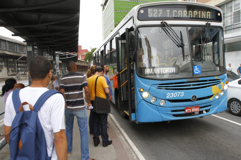Paralisação de motoristas de ônibus chega ao fim