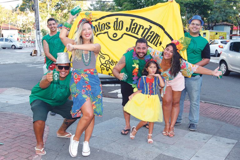 Blocos de Carnaval começam a desfilar na Grande Vitória