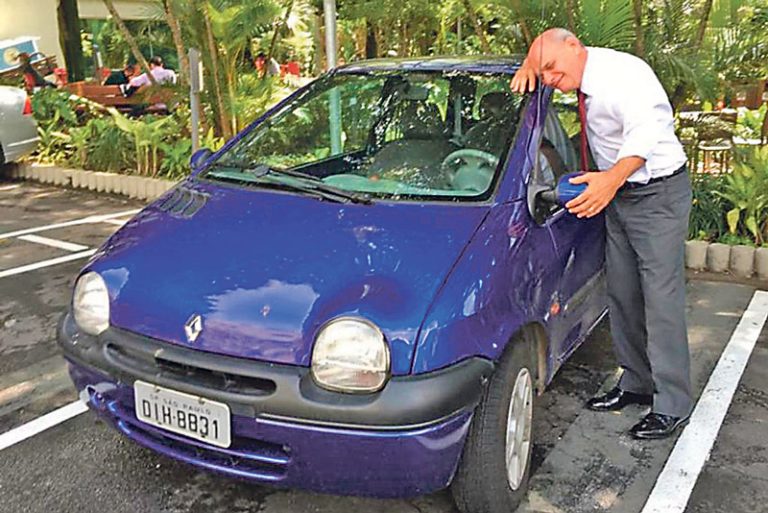 Twingo, o carro que virou xodó de Ricardo Boechat