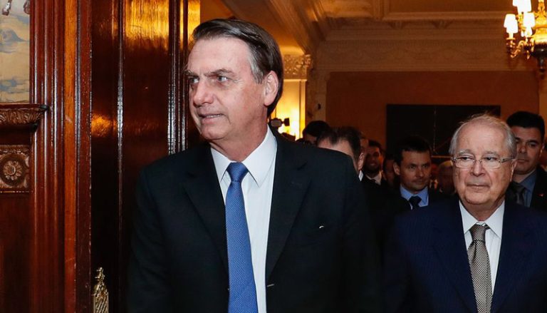 Governo reavalia estratégia para liberar ensino domiciliar