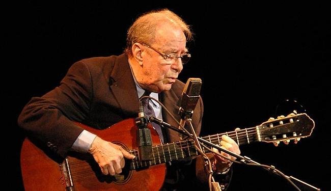 João Gilberto vence processo contra a Universal Music