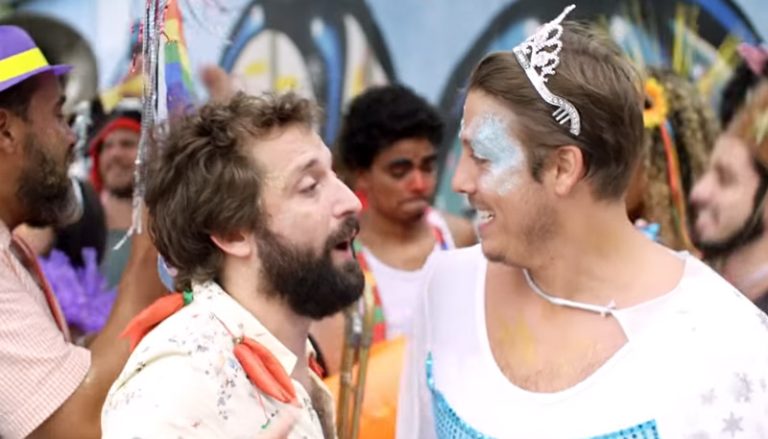 Vídeo de Porta dos Fundos brinca com blocos do Carnaval de Vitória