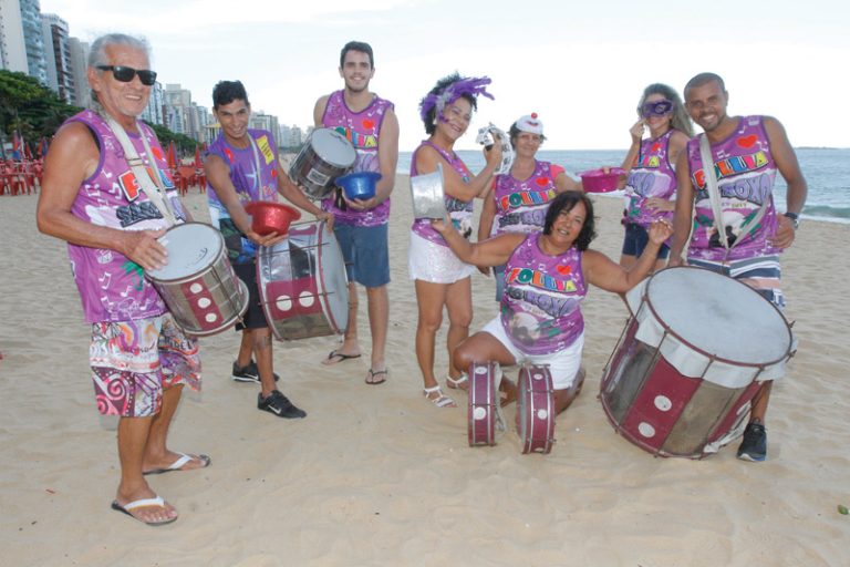 Confira a programação dos blocos de Carnaval para este domingo