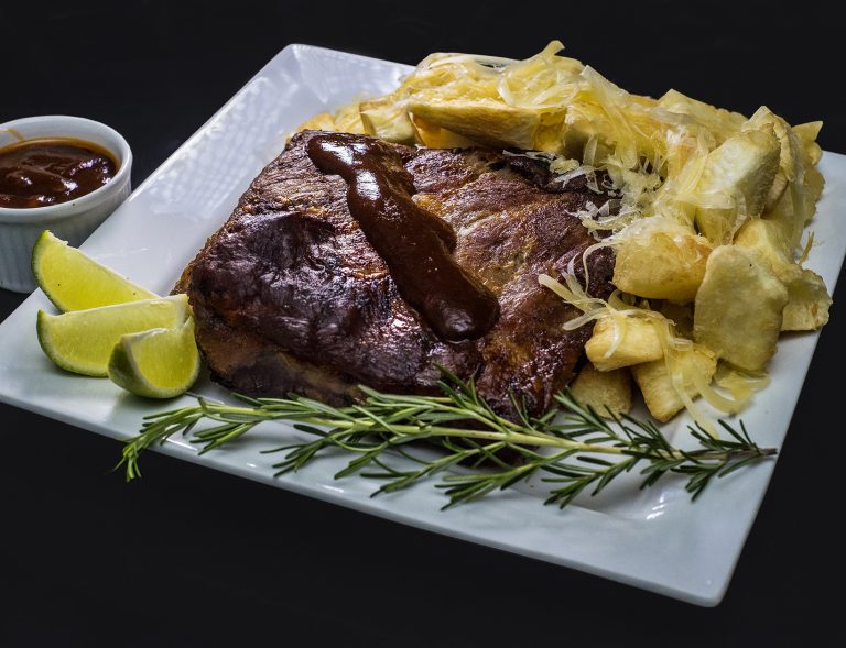 Festival gastronômico em homenagem ao aniversário de Roberto Carlos