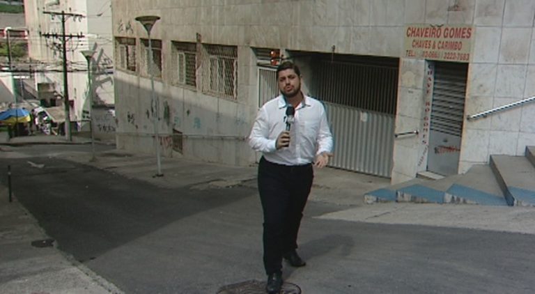 Vídeo mostra advogado sendo assaltado no Centro