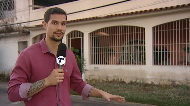 Em meio ao prejuízo dos alagamentos, a crítica com humor