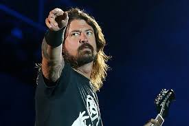 Dave Grohl disse que o primeiro disco do Foo Fighters exorcizou a morte de Kurt Cobain