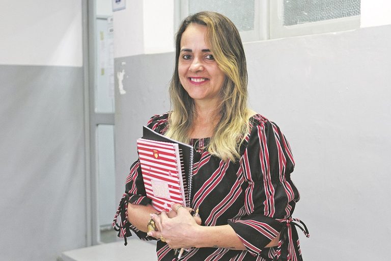 Começam nesta segunda as inscrições de supletivo de graça e sem aula