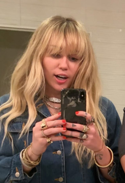 Miley Cyrus lança EP com parcerias de RuPaul e Ghostface Killah