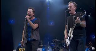 Foto da banda Pearl Jam no estúdio anima fãs sobre possibilidade de novo álbum