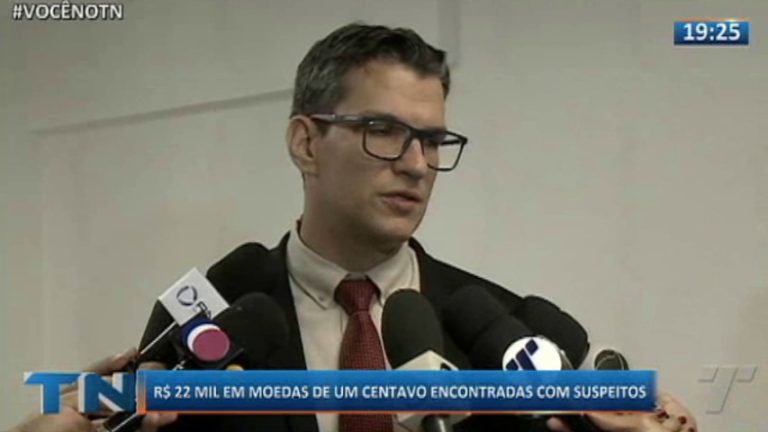 R$ 22 mil em moedas de 1 centavo encontradas com suspeitos